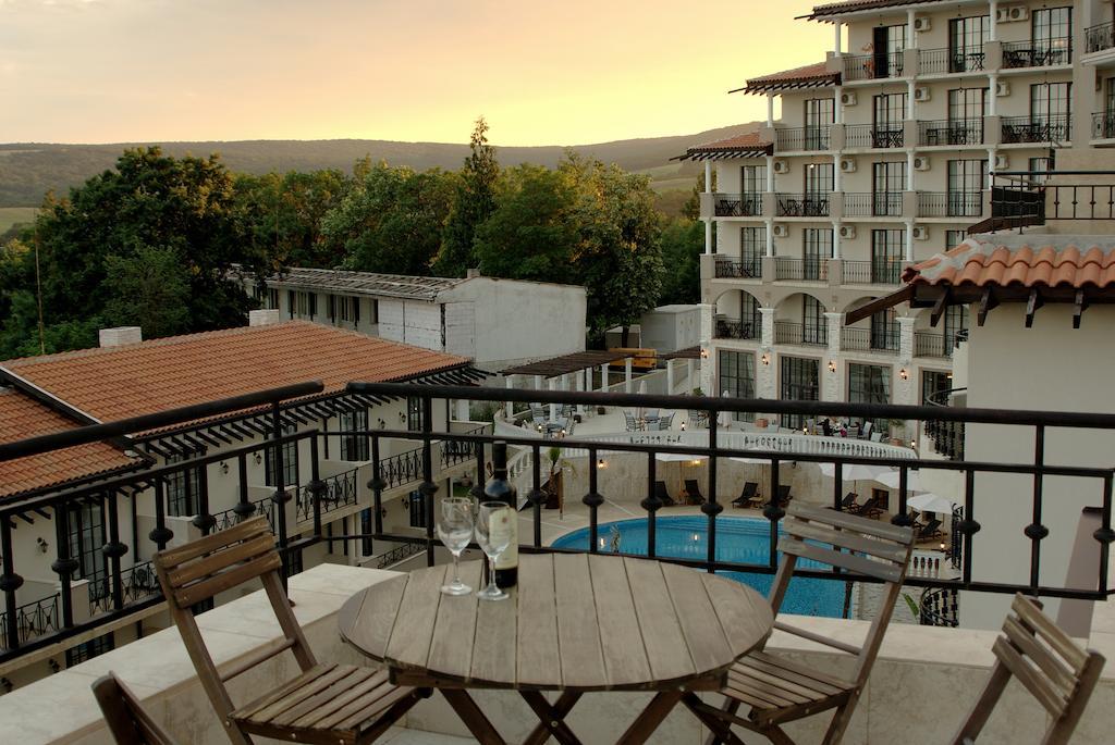 The Cliff Beach Apartments Obzor Exterior photo
